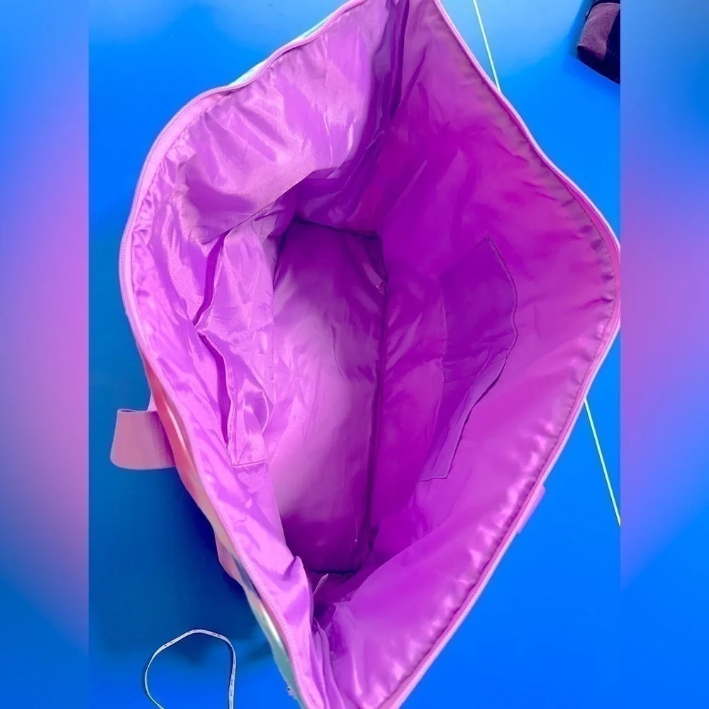 Top Trenz Girl’s Overnight Bag. Like New